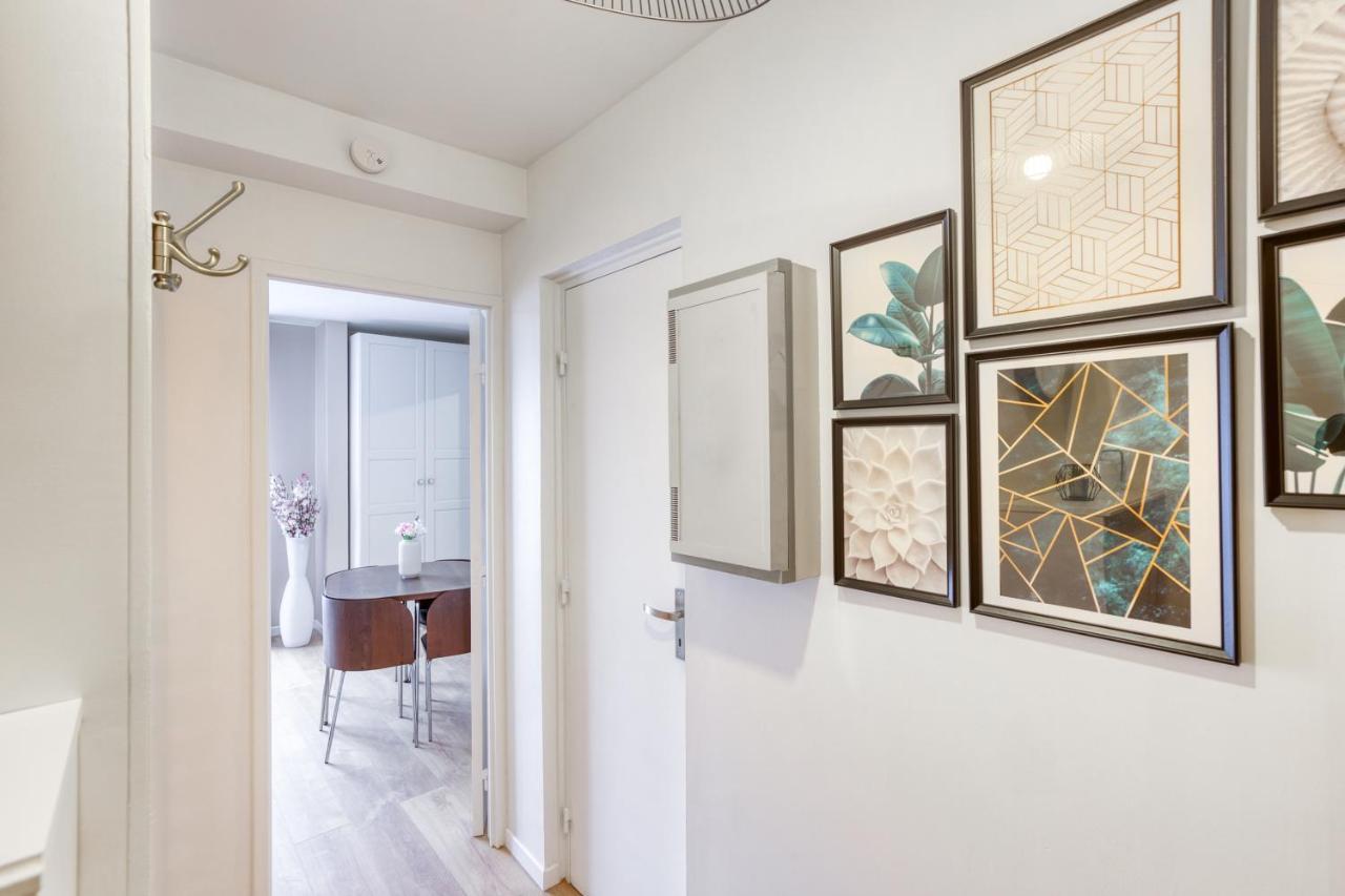 ليفري جارْجو Studio Hotel - Lit King Size - Parking - Wifi - Proche Cdg المظهر الخارجي الصورة