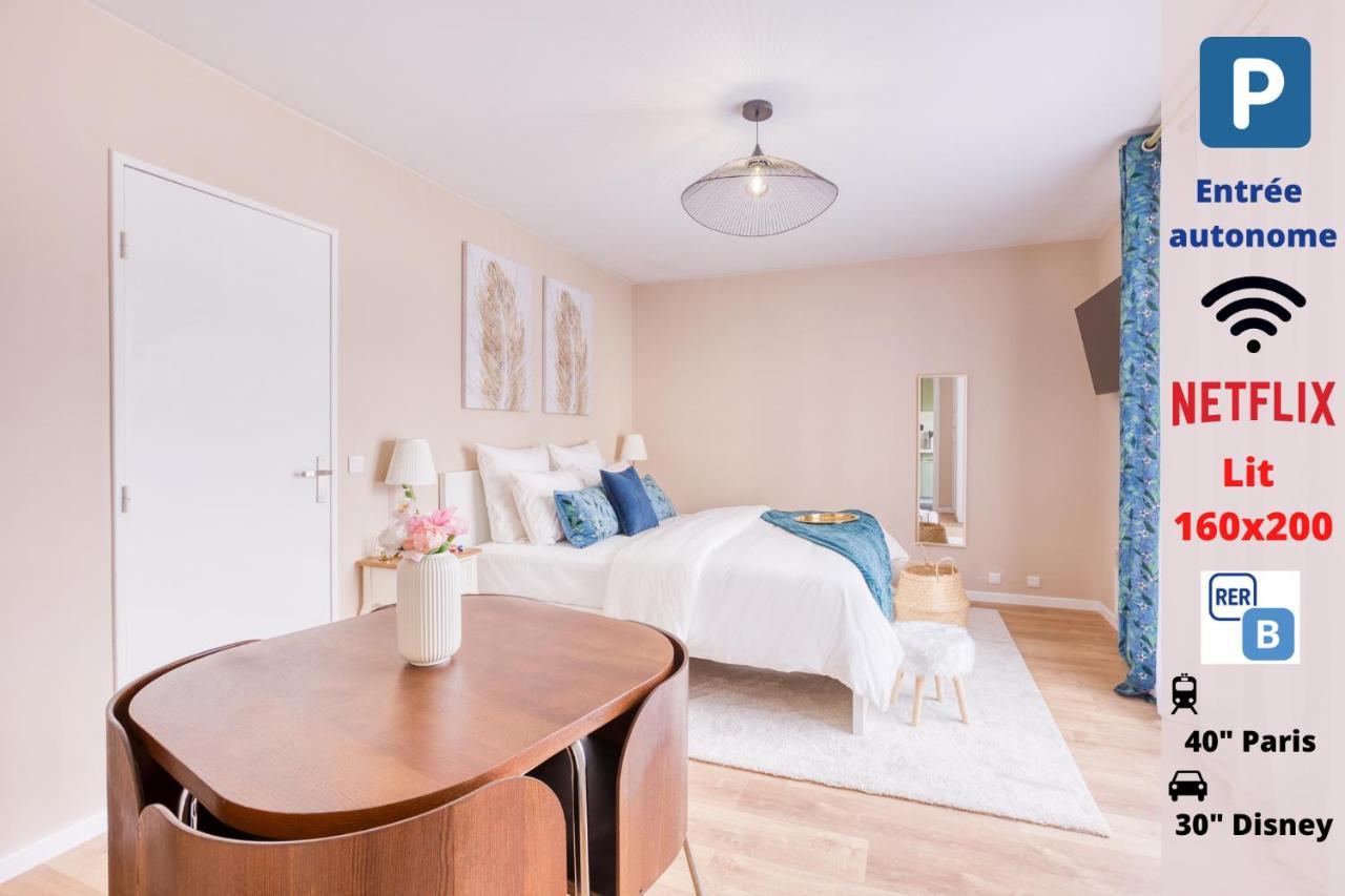 ليفري جارْجو Studio Hotel - Lit King Size - Parking - Wifi - Proche Cdg المظهر الخارجي الصورة