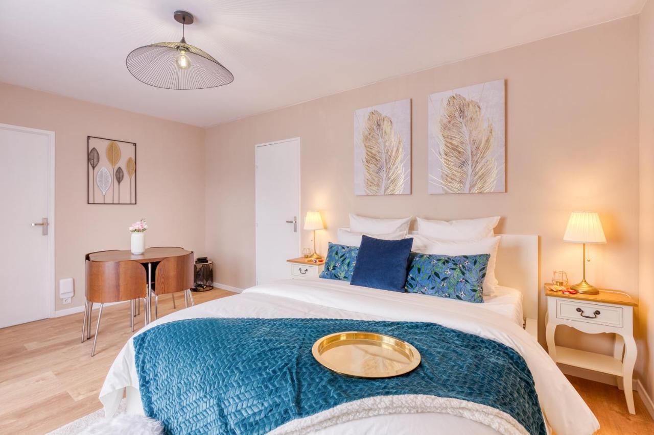 ليفري جارْجو Studio Hotel - Lit King Size - Parking - Wifi - Proche Cdg المظهر الخارجي الصورة