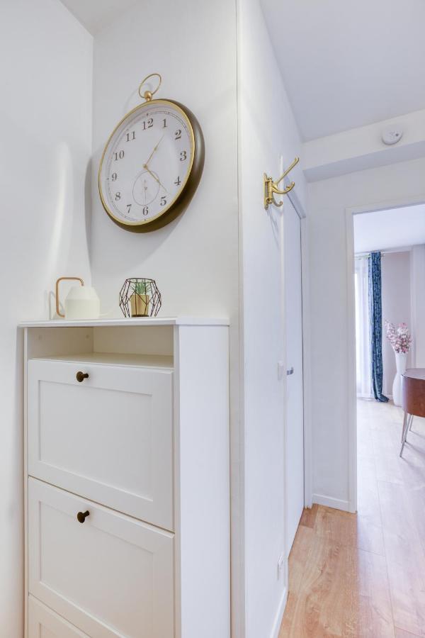 ليفري جارْجو Studio Hotel - Lit King Size - Parking - Wifi - Proche Cdg المظهر الخارجي الصورة