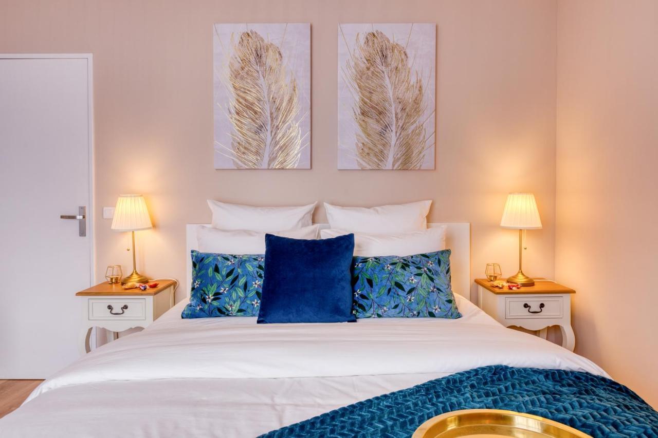 ليفري جارْجو Studio Hotel - Lit King Size - Parking - Wifi - Proche Cdg المظهر الخارجي الصورة